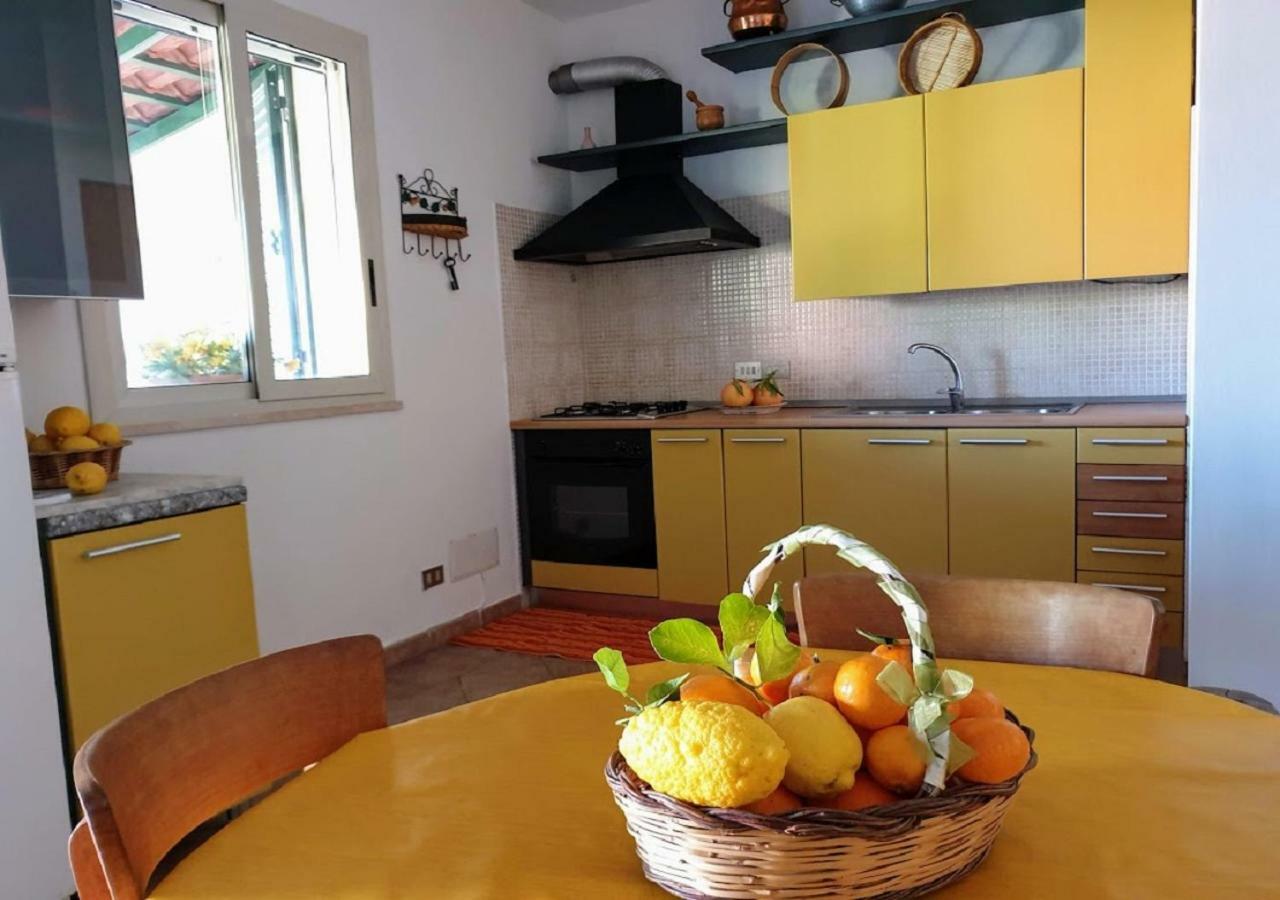 Villa Casa Delle Salinelle à Lascari Extérieur photo